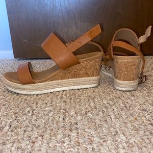 Jessica Simpson, Summer Wedge Sandal. Size 8 1/2